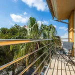 Apartamento Minimal Ref 9000 *