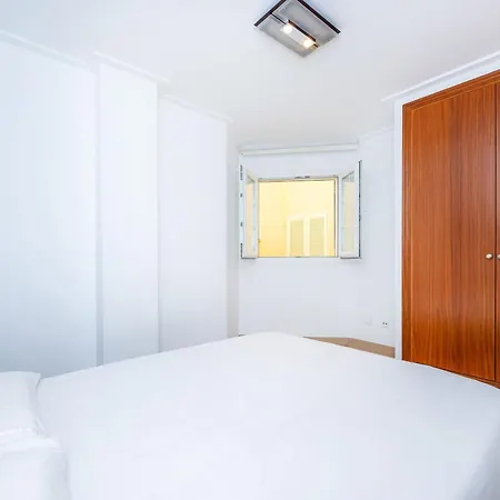 Apartament Minimal Ref 9000 *